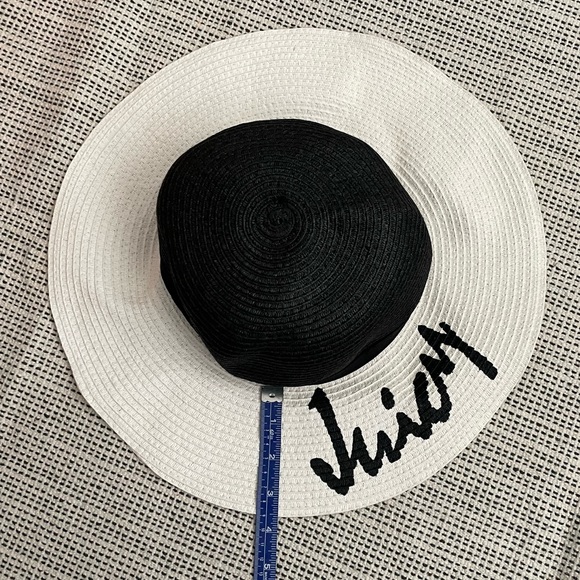 NWOT Juicy Couture Panama sophisticated well structured hat-excellent condition - Picture 8 of 10